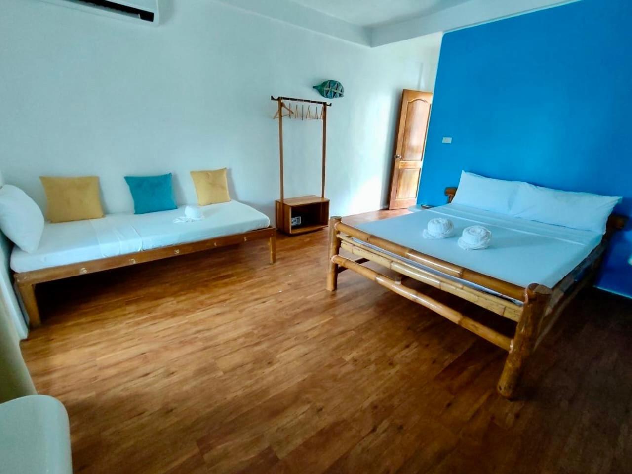 Lunazul Guesthouse San Vicente  Exterior photo